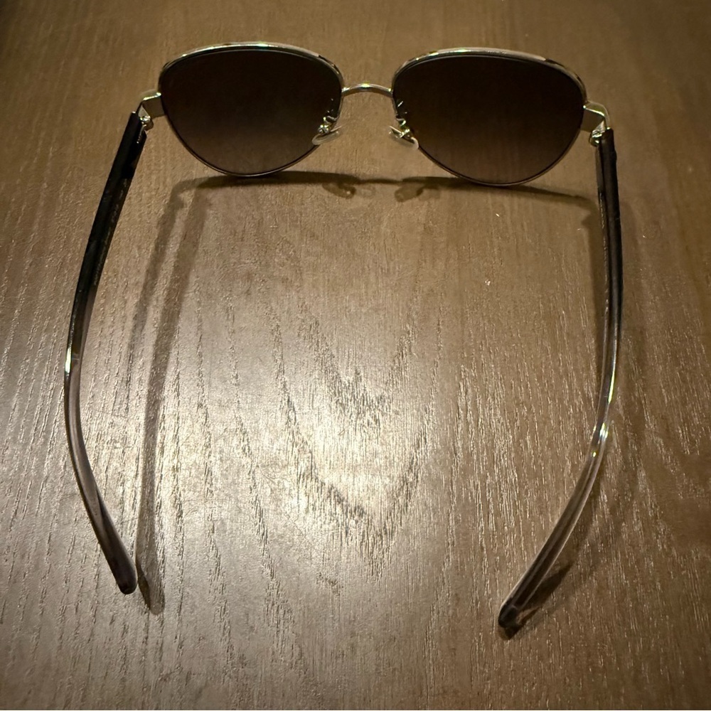 Coach Women's Polarized Aviator Sunglasses - Picture 4 of 10